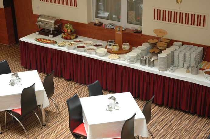 Imagen del bar/restaurante del Hotel Atlantic, Budapest. Foto 4