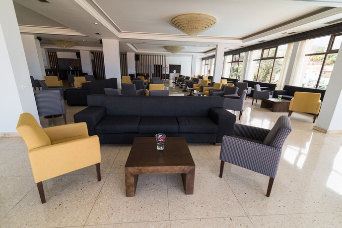 Imagen del bar/restaurante del Hotel Atlantic El Tope. Foto 3