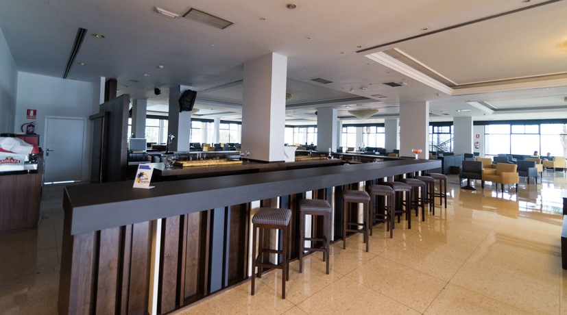 Imagen del bar/restaurante del Hotel Atlantic El Tope. Foto 4