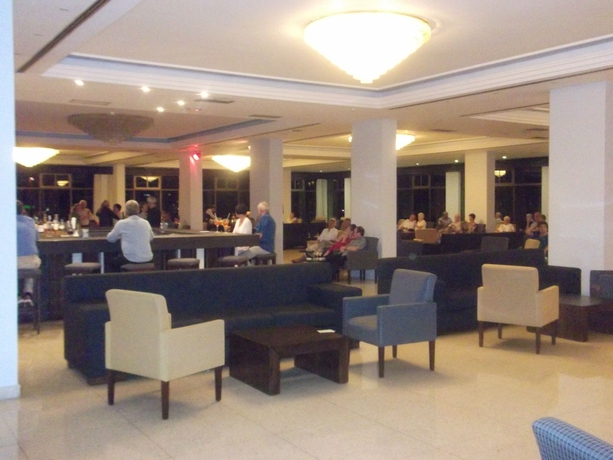 Imagen del bar/restaurante del Hotel Atlantic El Tope. Foto 6