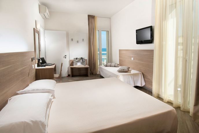 Imagen de la habitación del Hotel Atlantic, Gabicce Mare. Foto 11