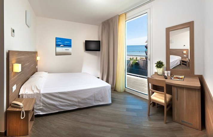 Imagen de la habitación del Hotel Atlantic, Gabicce Mare. Foto 13