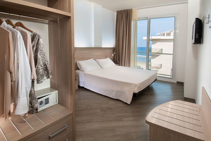 Imagen de la habitación del Hotel Atlantic, Gabicce Mare. Foto 14