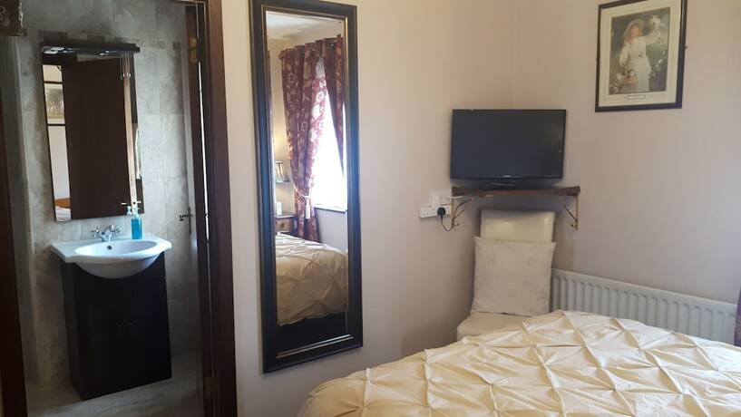 Imagen de la habitación del Hotel Atlantic Guest House. Foto 16