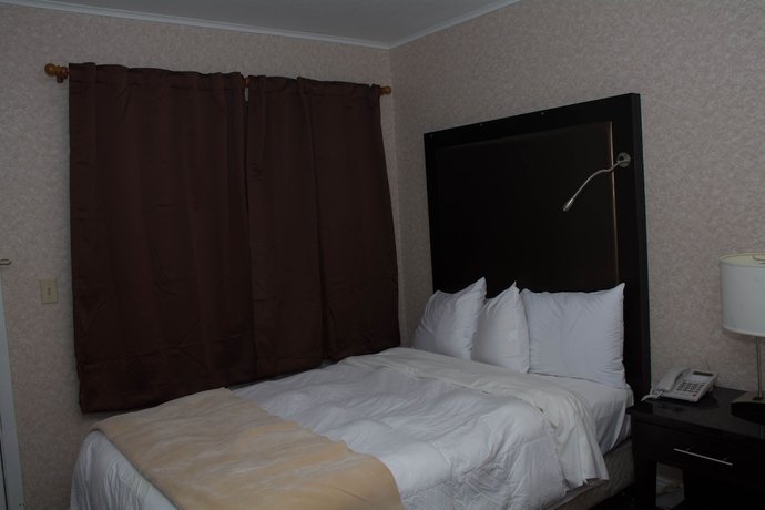 Imagen de la habitación del Hotel Atlantic Inn And Suites. Foto 7