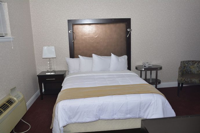 Imagen general del Hotel Atlantic Inn And Suites. Foto 1