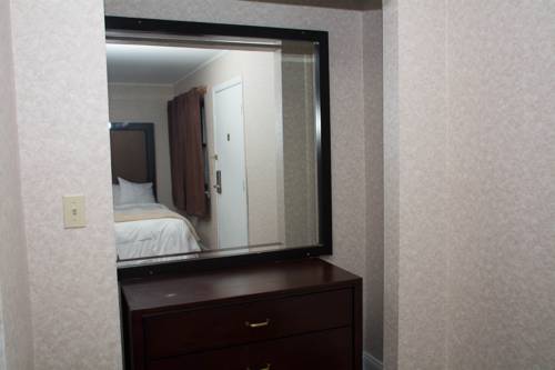 Imagen de la habitación del Hotel Atlantic Inn And Suites - Wall Township. Foto 3
