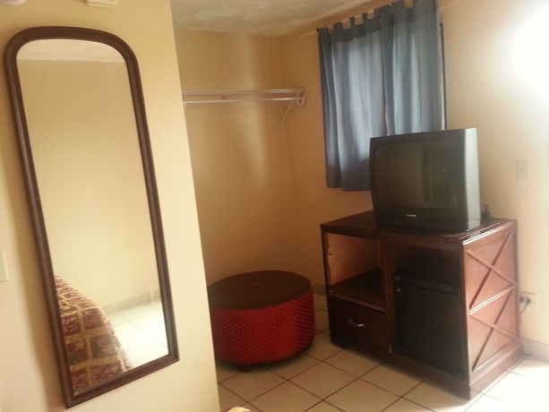 Imagen de la habitación del Hotel Atlantic Inn. Foto 11