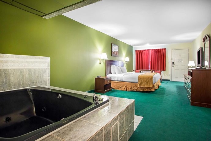 Imagen de la habitación del Hotel Atlantic Inn, Pleasantville. Foto 9