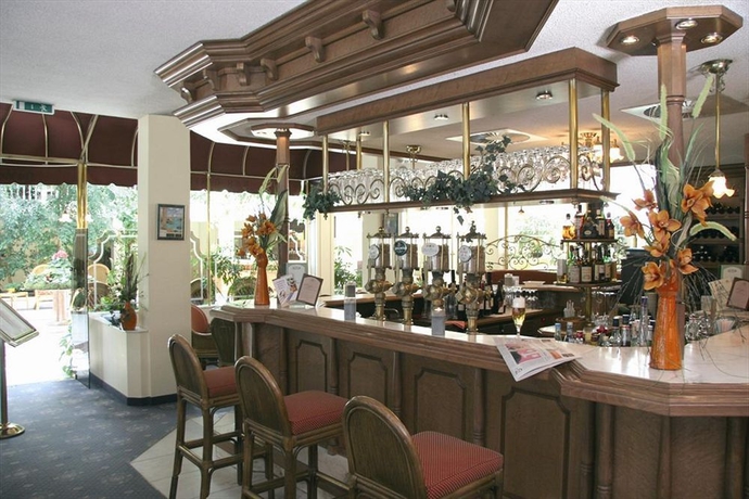 Imagen del bar/restaurante del Hotel Atlantic Landgut Horn. Foto 1