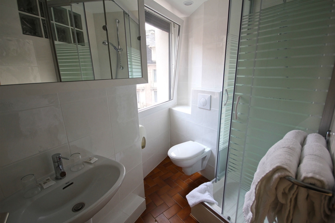 Imagen de la habitación del Hotel Atlantic, Lourdes. Foto 2