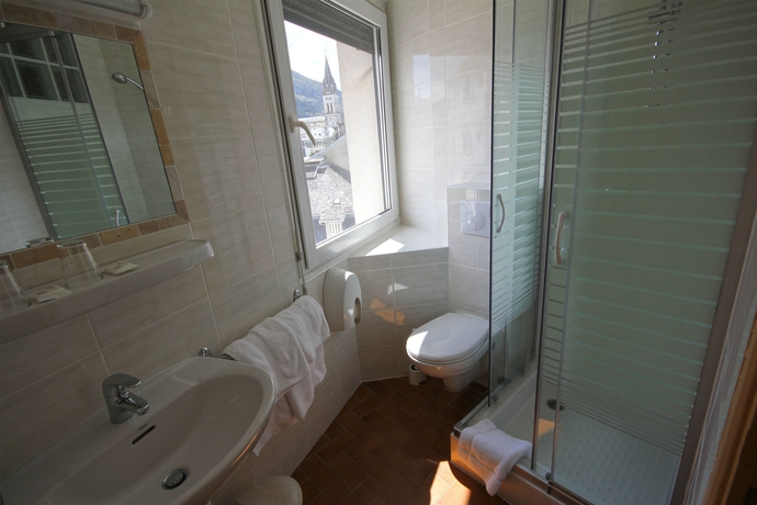 Imagen de la habitación del Hotel Atlantic, Lourdes. Foto 7