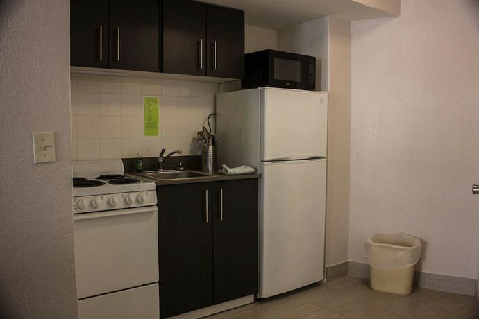 Imagen de la habitación del Hotel Atlantic Ocean Palm Inn. Foto 16