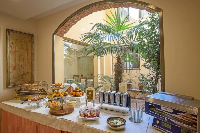 Imagen del bar/restaurante del Hotel Atlantic Palace, Florencia. Foto 4