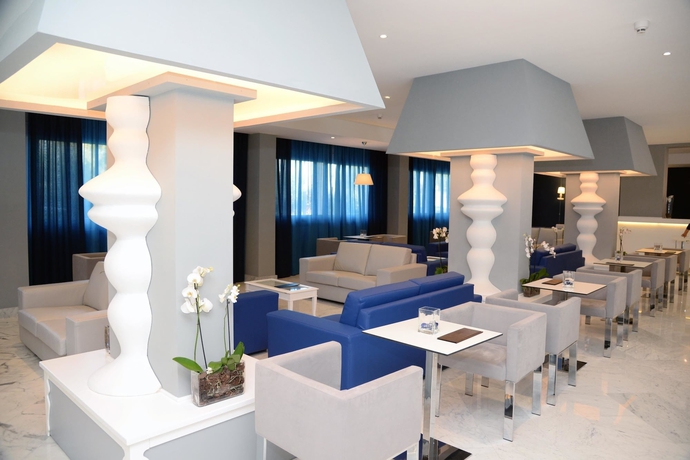 Imagen del bar/restaurante del Hotel Atlantic Palace, Sorrento. Foto 2