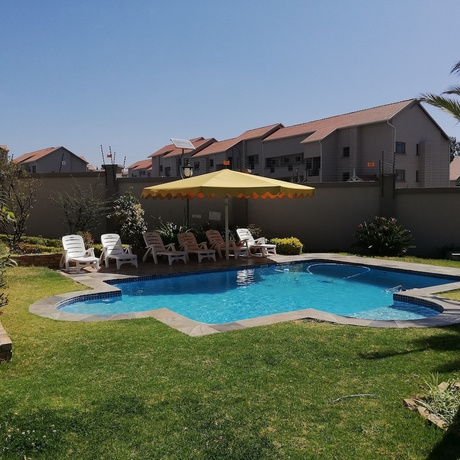 Imagen de la piscina del Hotel Atlantic Pearl Guest House. Foto 15