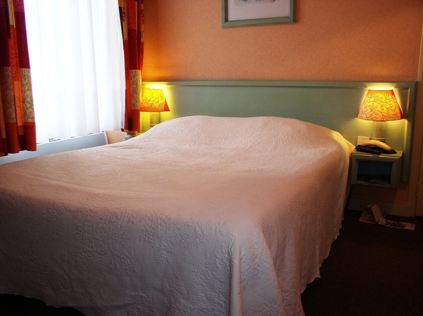 Imagen de la habitación del Hotel Atlantic Rennes Centre Gare. Foto 7