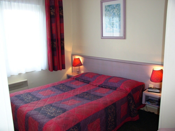 Imagen de la habitación del Hotel Atlantic Rennes Centre Gare. Foto 9