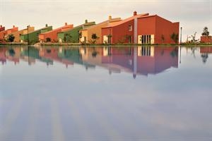 Imagen de la piscina del Hotel Atlantic Resort Villas. Foto 8