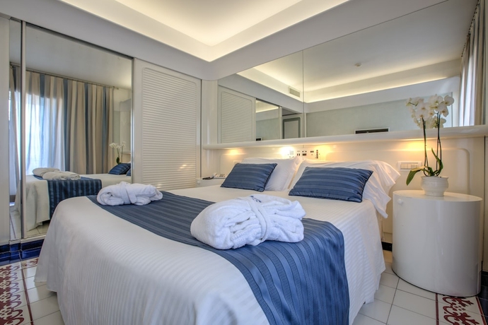 Imagen de la habitación del Hotel Atlantic, Riccione. Foto 4