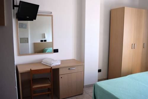 Imagen de la habitación del Hotel Atlantic, Senigallia. Foto 5