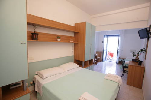 Imagen de la habitación del Hotel Atlantic, Senigallia. Foto 9