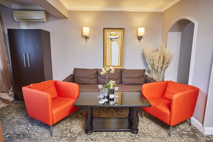 Imagen de la habitación del Hotel Atlantic, Sofia. Foto 17