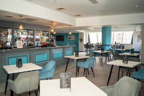 Imagen del bar/restaurante del Hotel Atlantic Tower Hotel Liverpool By Sunday. Foto 2