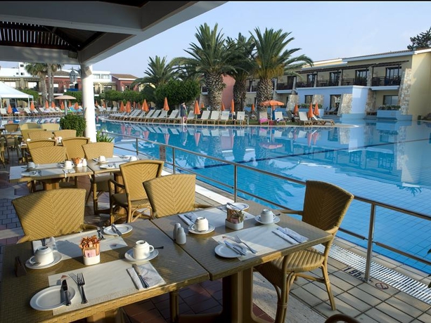 Imagen general del Hotel Atlantica Aeneas Resort, Ayia Napa. Foto 6