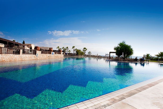 Imagen de la piscina del Hotel Atlantica Akteon. Foto 16