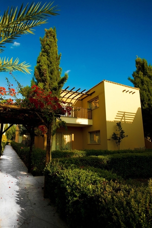 Imagen de los exteriores del Hotel Atlantica Akteon. Foto 9