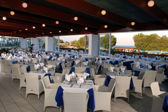 Imagen del bar/restaurante del Hotel Atlantica Beach Resort Kos - All Inclusive. Foto 4