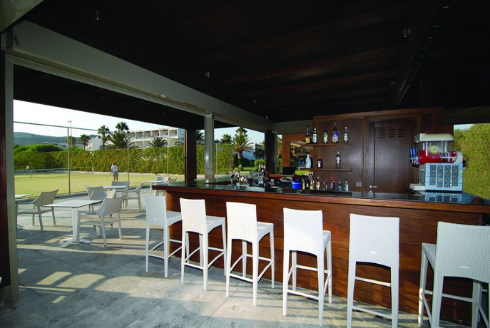 Imagen del bar/restaurante del Hotel Atlantica Beach Resort Kos - All Inclusive. Foto 5