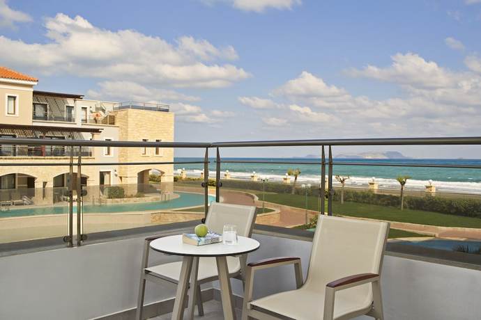 Imagen de la habitación del Hotel Atlantica Caldera Palace. Foto 14