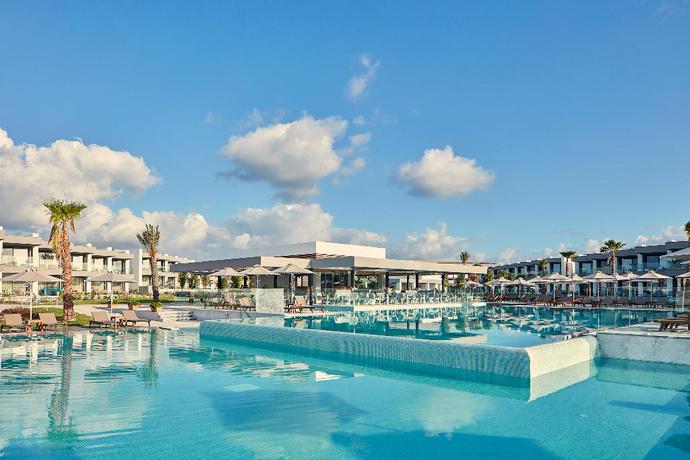 Imagen de la piscina del Hotel Atlantica Dreams Resort. Foto 8