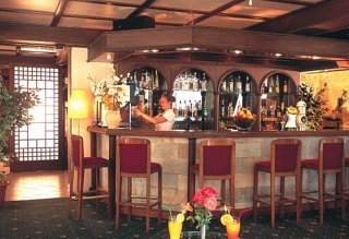 Imagen del bar/restaurante del Hotel Atlantica Gardens. Foto 2