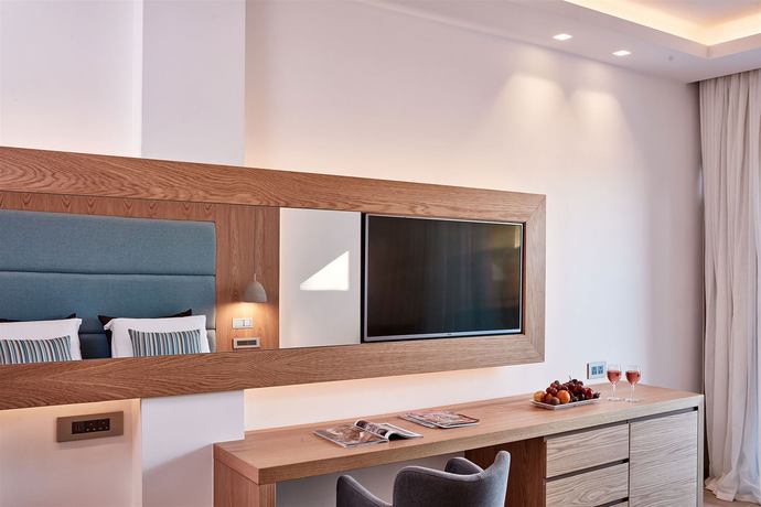 Imagen de la habitación del Hotel Atlantica Golden Beach -adults Only. Foto 3