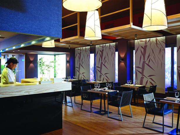 Imagen del bar/restaurante del Hotel Atlantica Kalliston Resort - Adults Only. Foto 2