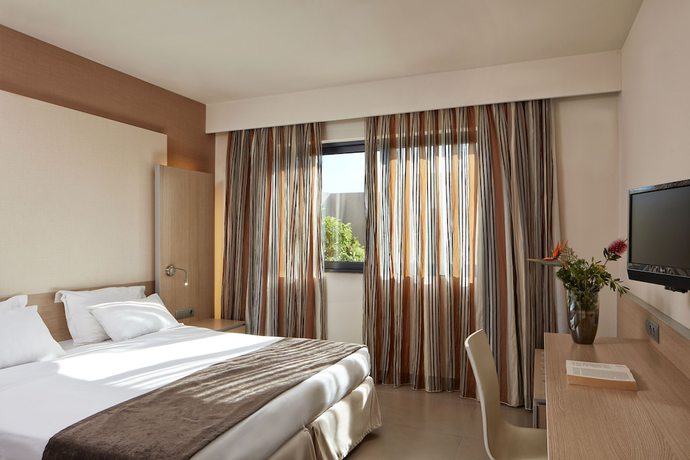 Imagen de la habitación del Hotel Atlantica Mikri Poli Crete. Foto 11
