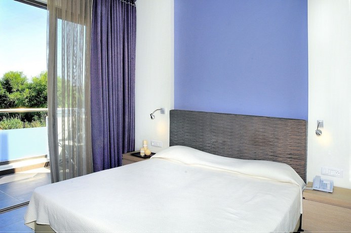 Imagen de la habitación del Hotel Atlantica Mikri Poli Rhodes. Foto 7