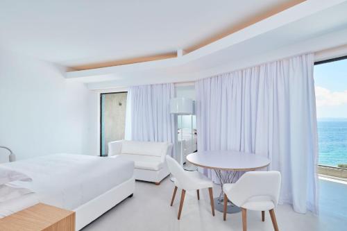 Imagen general del Hotel Atlantica Nissaki Beach - Adults Only. Foto 8