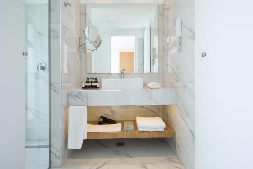 Imagen de la habitación del Hotel Atlantica Nissaki Beach - Adults Only. Foto 20