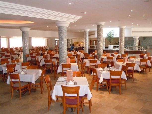 Imagen general del Hotel Atlantica Oasis. Foto 8