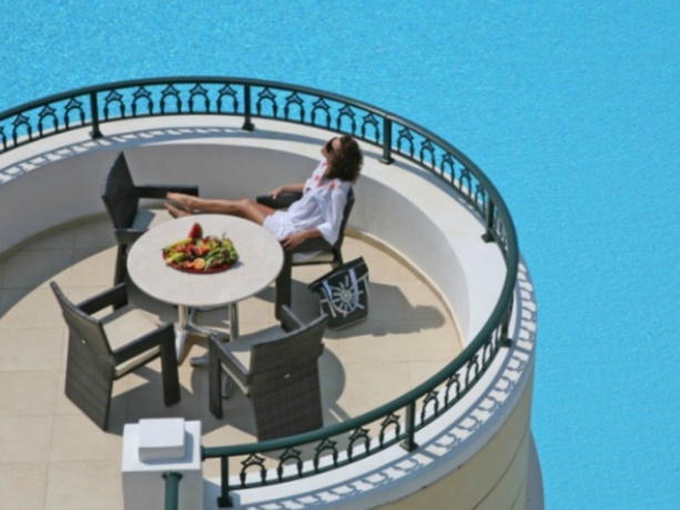 Imagen general del Hotel Atlantica Portobello Royal. Foto 9