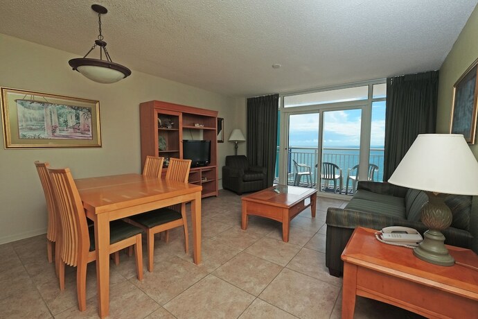 Imagen de la habitación del Hotel Atlantica Resort. Foto 19