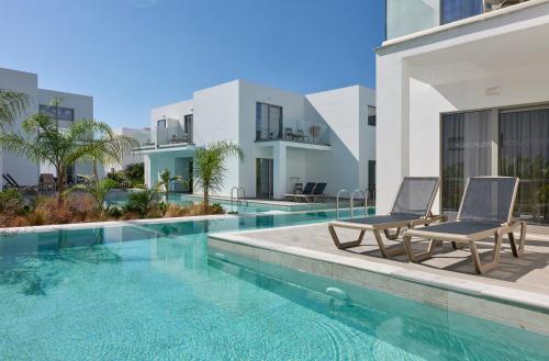 Imagen de la piscina del Hotel Atlantica Sungarden Park. Foto 9