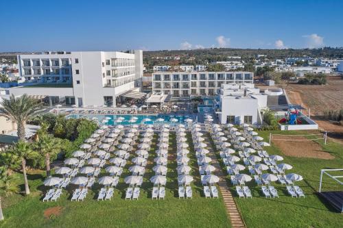 Imagen de los exteriores del Hotel Atlantica Sungarden Park. Foto 6
