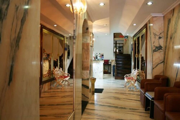 Imagen de los interiores del Hotel Atlantico Centro. Foto 15