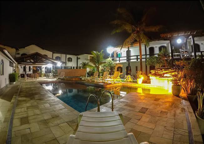 Imagen de la piscina del Hotel Atlantico, R&iacute;o das Ostras. Foto 17