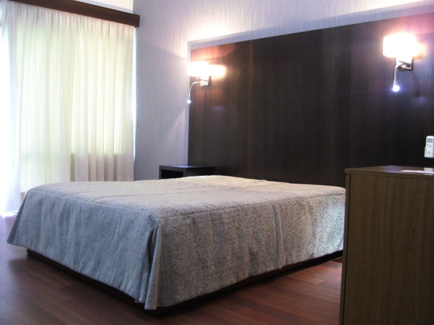 Imagen de la habitación del Hotel Atlantida Sol. Foto 2